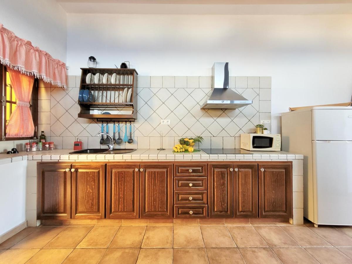 Bollullo Sunset - Apamate Apartment ลาโอโรตาวา ภายนอก รูปภาพ