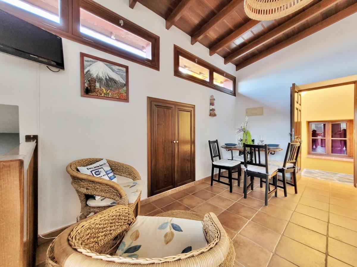 Bollullo Sunset - Apamate Apartment ลาโอโรตาวา ภายนอก รูปภาพ